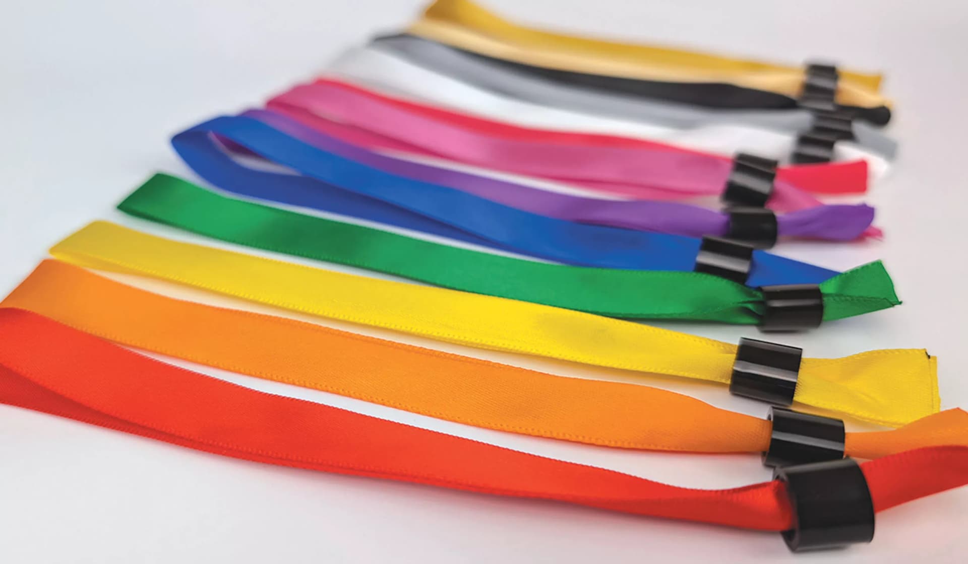 Plain fabric (no print)